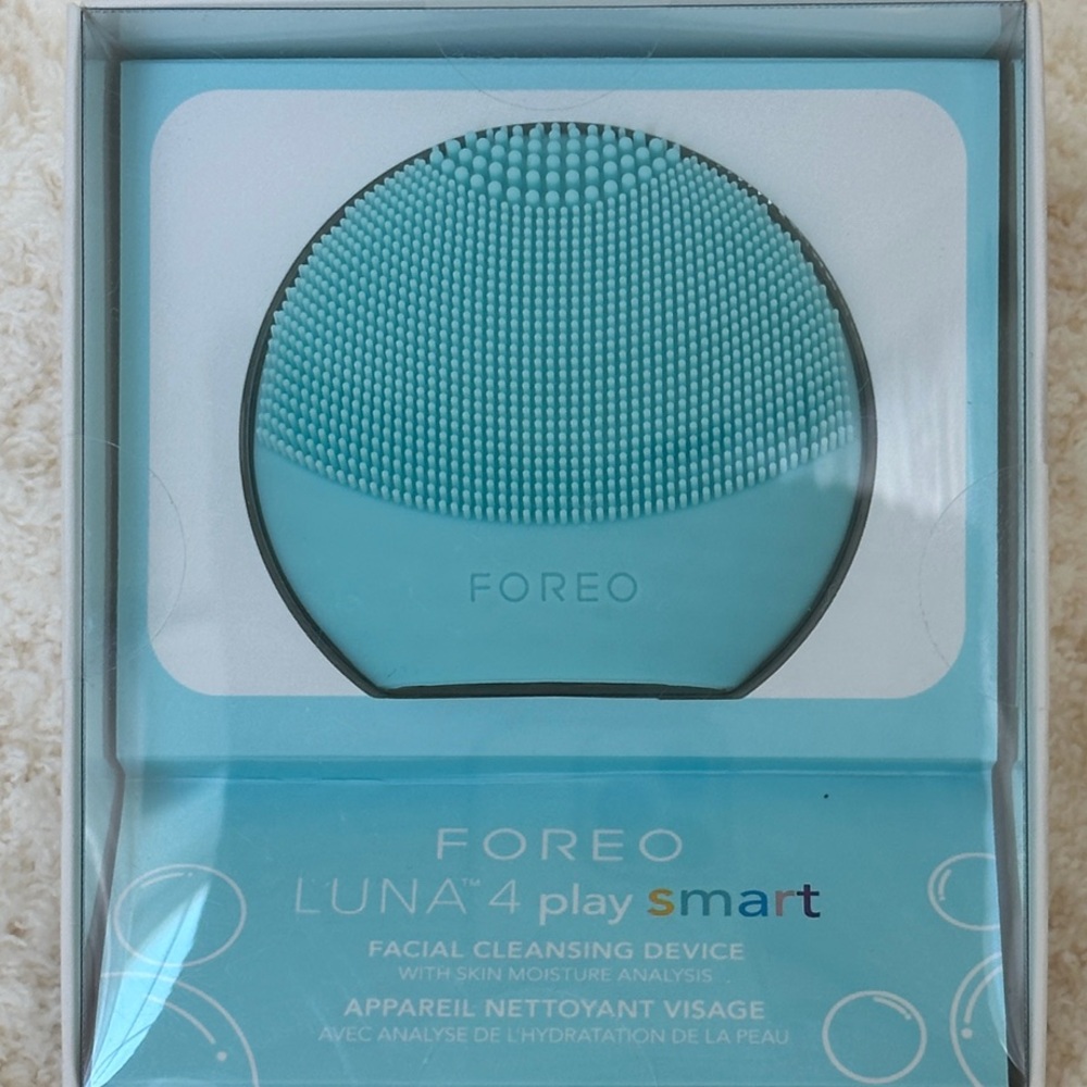 FOREO Luna 4 Play Smart in Aqua